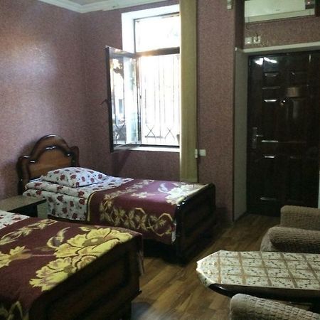 Temuriroom Pʼotʼi Екстериор снимка