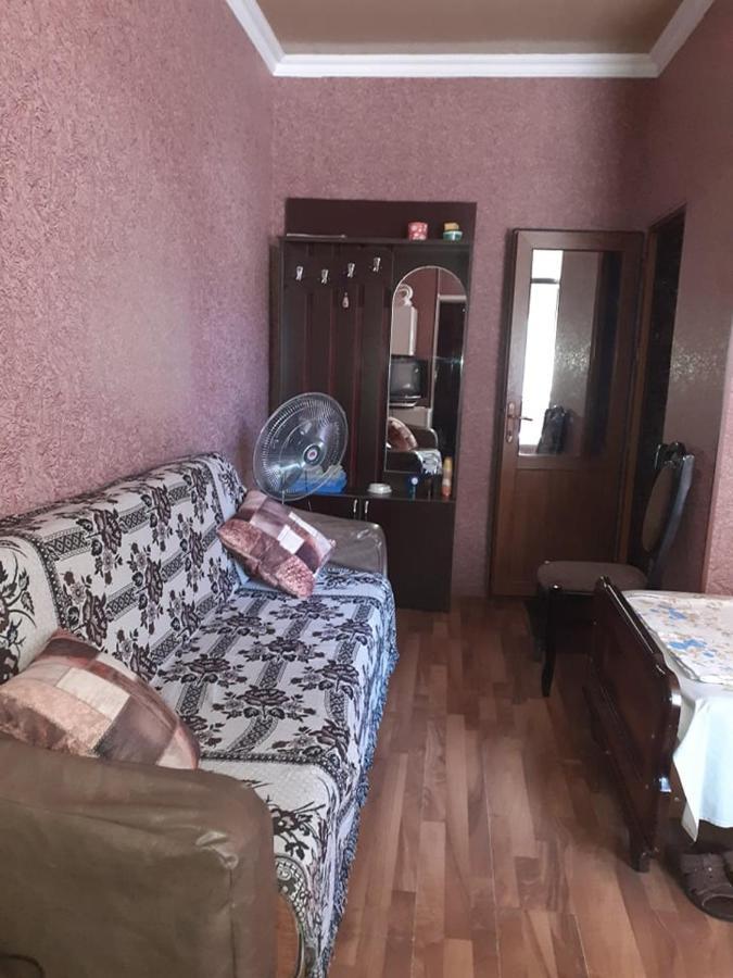 Temuriroom Pʼotʼi Екстериор снимка