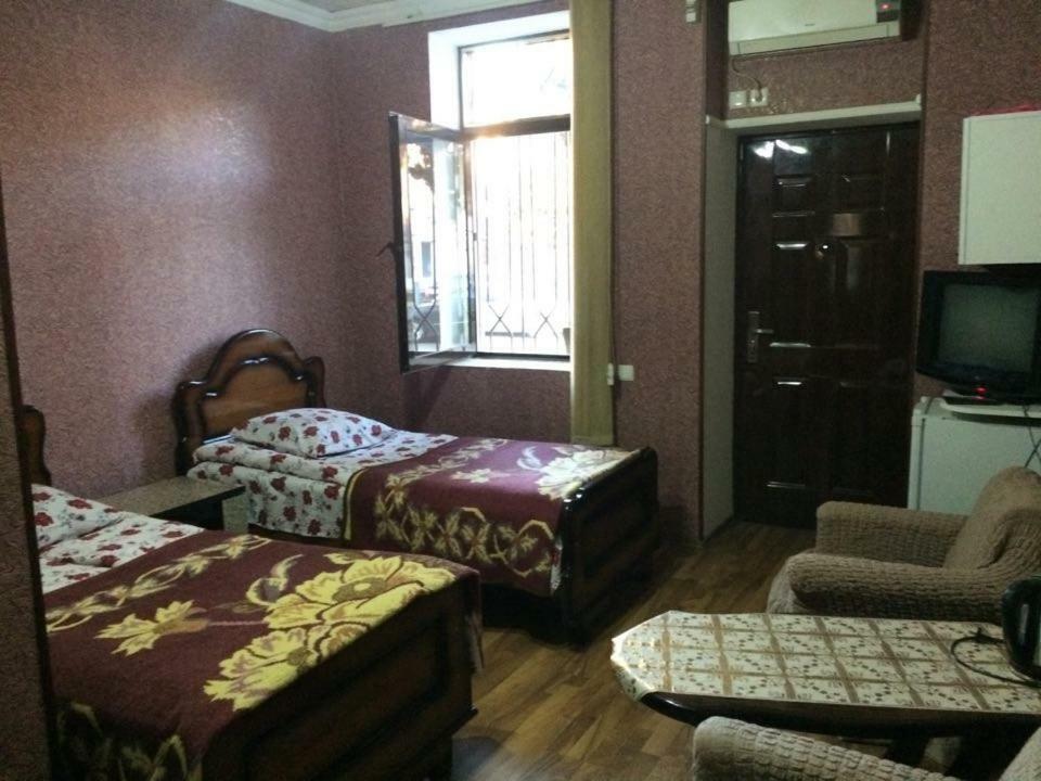 Temuriroom Pʼotʼi Екстериор снимка